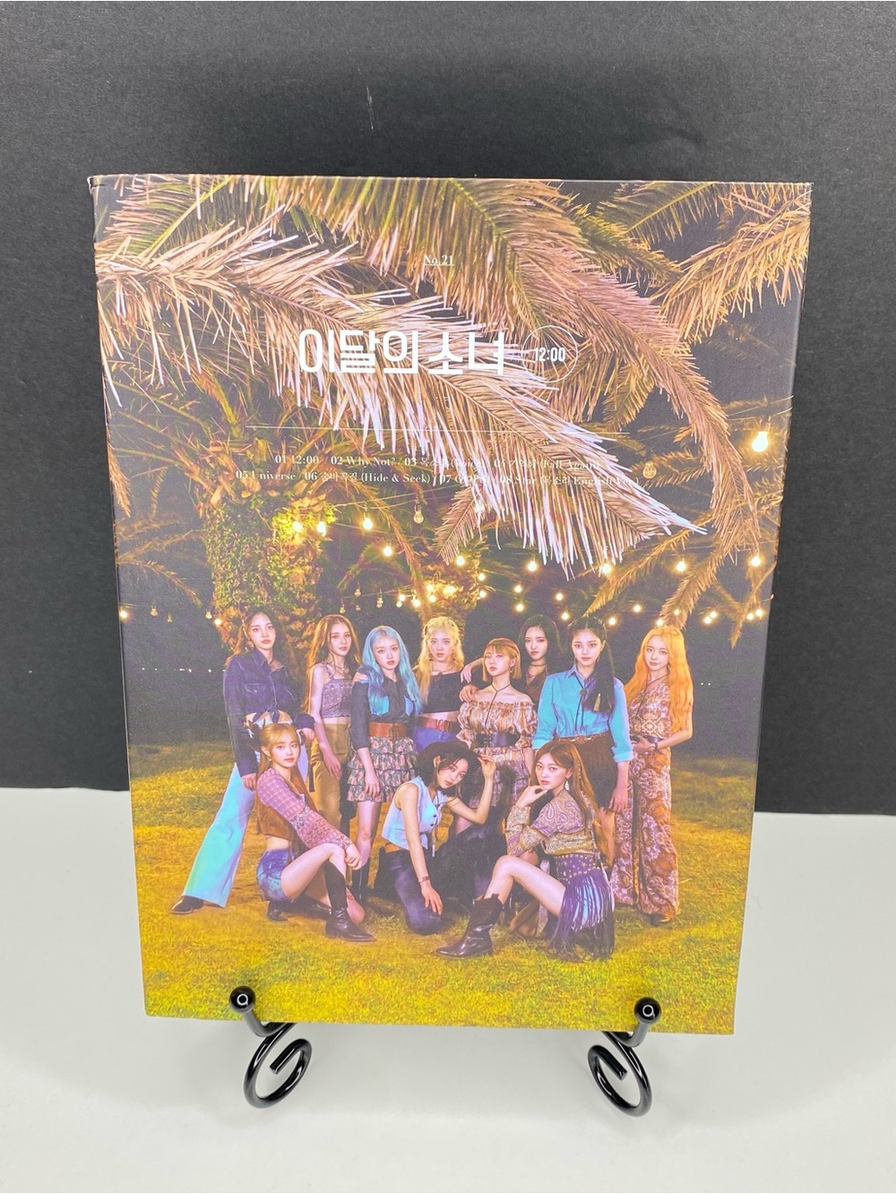 LOONA K-pop Album 12:00 CD with Photobook Block Berry Creative 2020 Korean